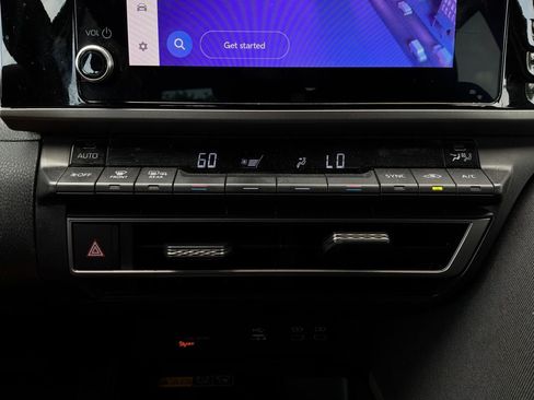 Used 2025 Toyota Camry LE FWD image 26