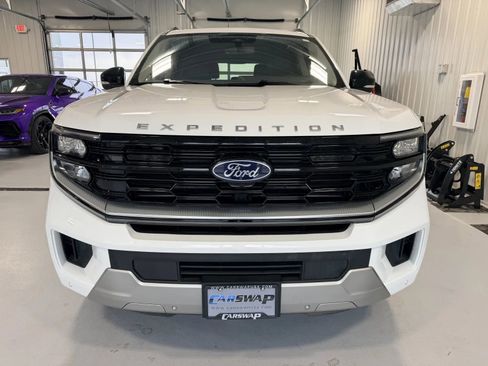 Used 2025 Ford Expedition Max Platinum AWD/4WD image 7