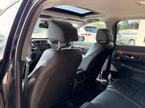 Used 2018 Honda CR-V Touring image 11