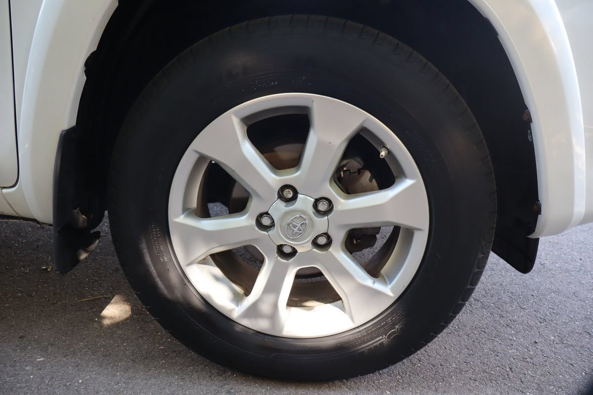 Used 2010 Toyota RAV4 Limited w/ Limited Extra Value Pkg AWD/4WD image 44