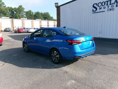 Used 2024 Nissan Versa SV FWD image 8