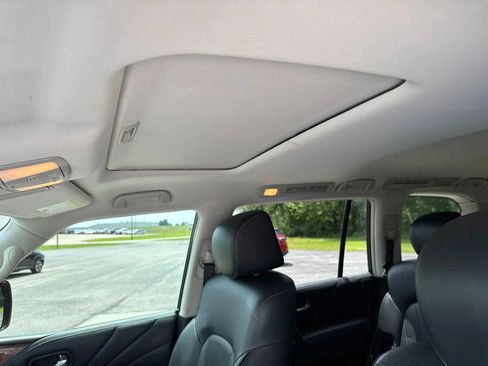Used 2015 INFINITI QX80 2WD w/ Deluxe Technology Package image 21
