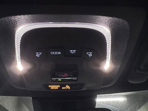 New 2026 Toyota Corolla SE FWD image 30