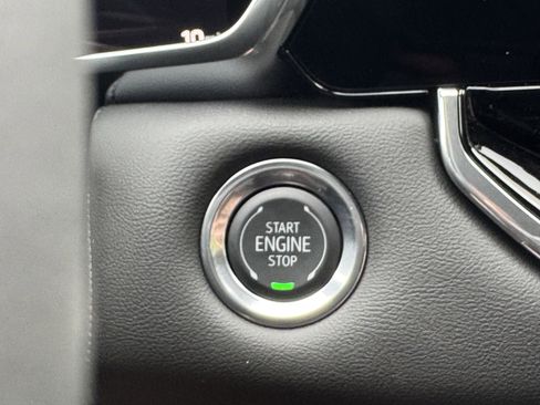 New 2026 GMC Canyon Elevation w/ Convenience Package image 34