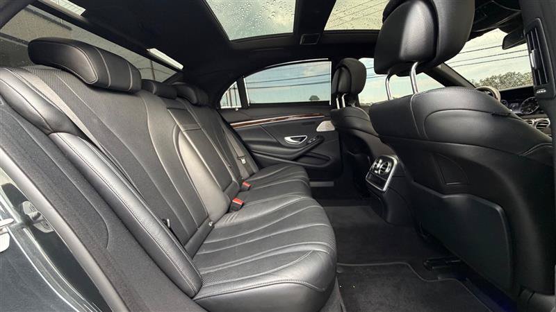 Used 2015 Mercedes-Benz S 550 4MATIC Sedan image 43