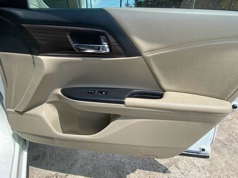 Used 2016 Honda Accord EX-L image 23