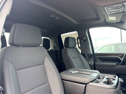 New 2026 GMC Sierra 2500 SLE w/ SLE Value Package; image 5