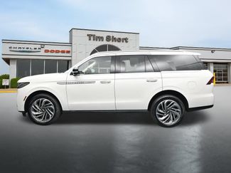 Used 2025 Lincoln Navigator Reserve AWD/4WD video 2