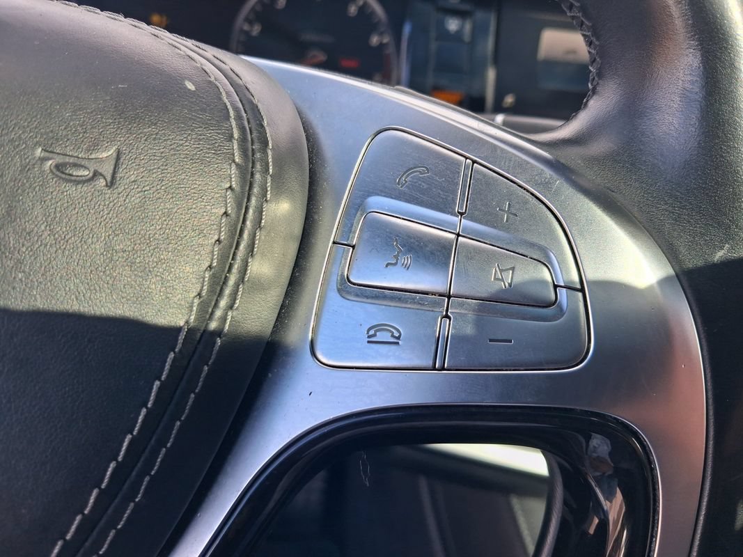 Used 2015 Mercedes-Benz S 550 Sedan image 23