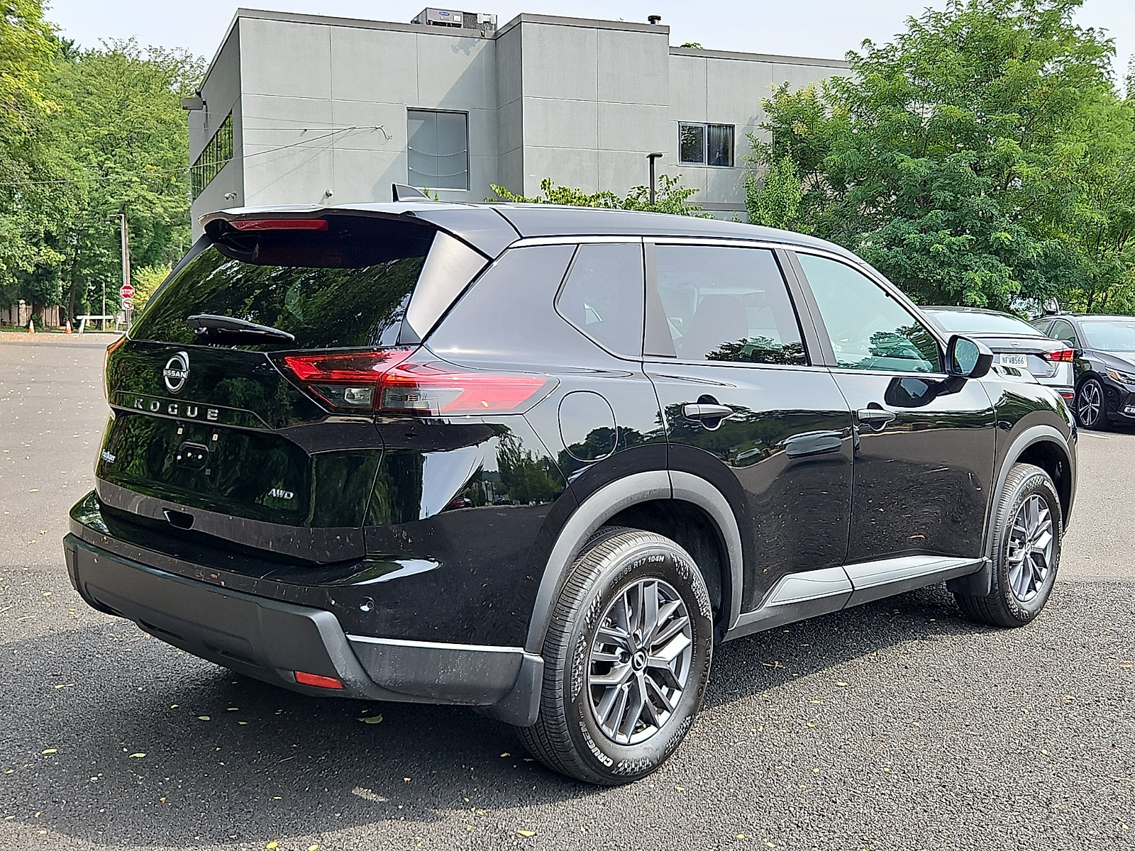 Certified 2026 Nissan Rogue S AWD/4WD image 6