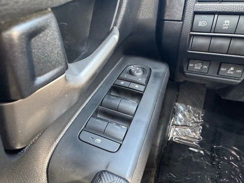 Certified 2025 Toyota Tacoma Limited AWD/4WD image 33