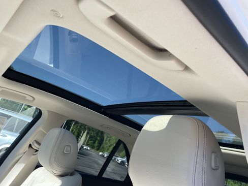 New 2026 Mercedes-Benz GLE 350 4MATIC image 21