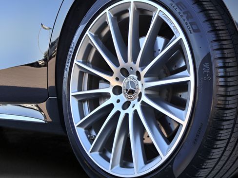 Used 2023 Mercedes-Benz S 580 4MATIC Sedan image 55