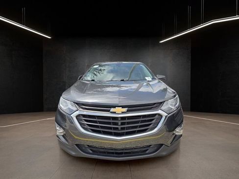 Used 2018 Chevrolet Equinox LT FWD image 2
