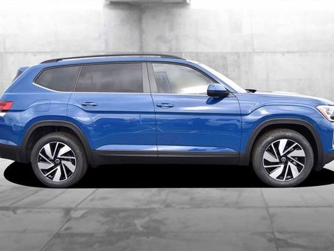 New 2026 Volkswagen Atlas SE image 5