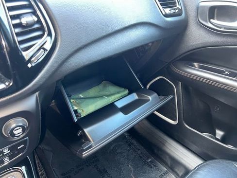 Used 2019 Jeep Compass Limited image 17