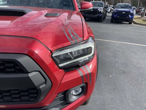 Used 2021 Toyota Tacoma TRD Sport image 14