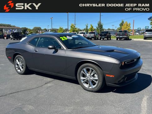 Used 2023 Dodge Challenger SXT w/ Cold Weather Group image 7