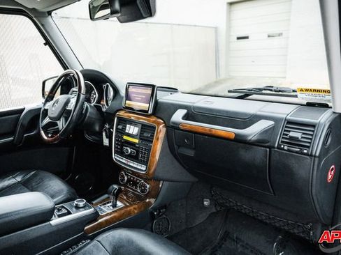 Used 2013 Mercedes-Benz G 550 image 18