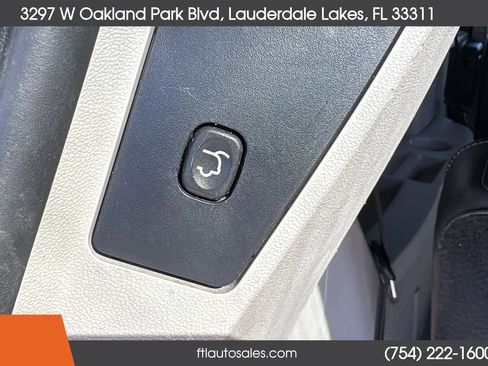 Used 2018 Dodge Grand Caravan SXT FWD image 42