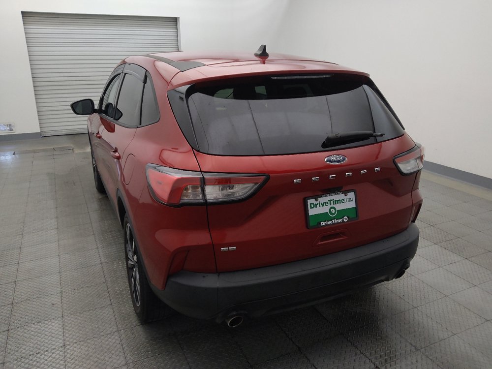Used 2021 Ford Escape SE w/ SE Sport Appearance Package FWD image 6