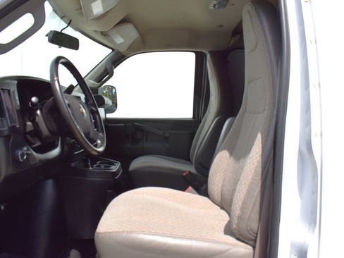 Used 2021 Chevrolet Express 2500 Extended w/ Driver Convenience Package RWD image 38