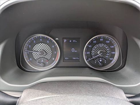 Used 2020 Hyundai Elantra Limited FWD image 10