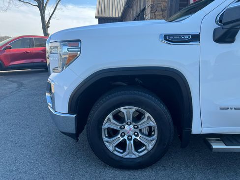 Used 2020 GMC Sierra 1500 SLT image 29