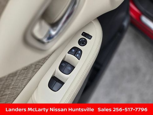 Used 2024 Nissan Murano SV FWD image 22