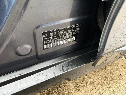Used 2017 Subaru Outback 2.5i Limited AWD/4WD image 38
