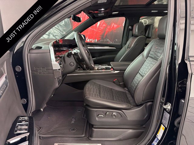 Used 2025 Cadillac Escalade V w/ LPO, ONYX Package AWD/4WD image 12