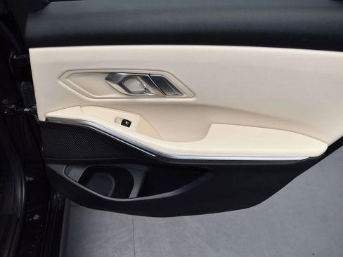 Used 2023 BMW 330i xDrive Sedan w/ Driving Assistance Package image 21