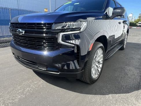 Used 2024 Chevrolet Suburban RST image 9