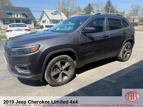 Used 2019 Jeep Cherokee Limited AWD/4WD image 4