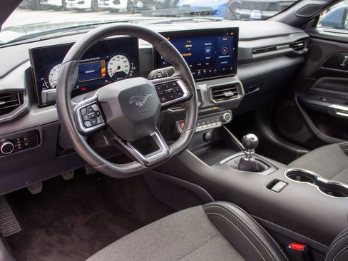 Used 2025 Ford Mustang GT RWD image 11