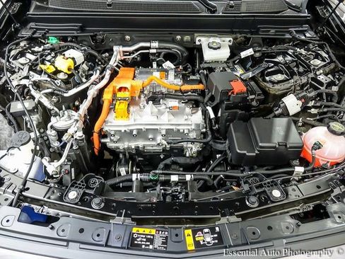 New 2026 Cadillac Lyriq Sport w/ LPO, Floor Liner Package image 21