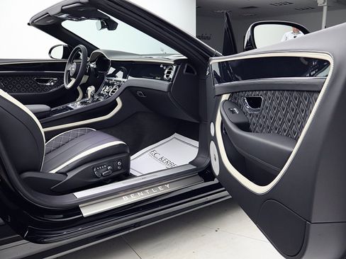 Used 2024 Bentley Continental GT Speed image 47
