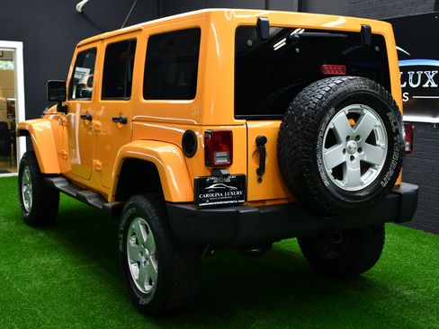 Used 2012 Jeep Wrangler Unlimited Rubicon w/ Max Tow Pkg image 2