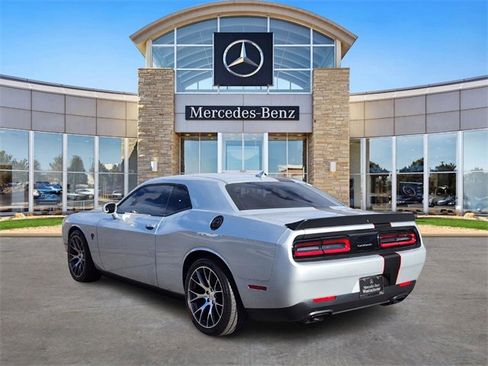 Used 2022 Dodge Challenger SRT Hellcat image 3