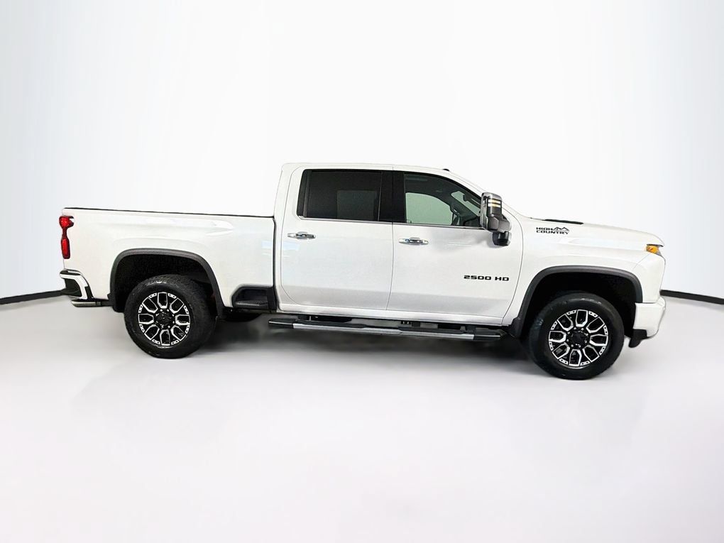Used 2023 Chevrolet Silverado 2500 High Country w/ LPO, Dark Essentials Package AWD/4WD image 11