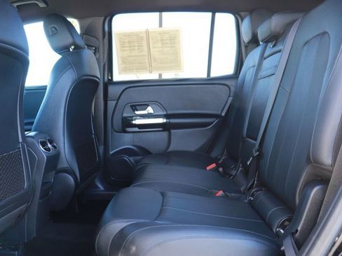 Used 2024 Mercedes-Benz GLB 250 image 14