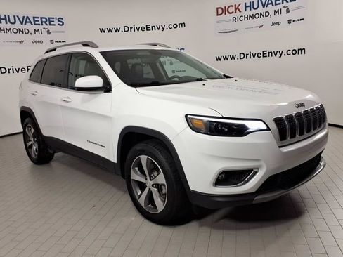 Used 2019 Jeep Cherokee Limited AWD/4WD image 3