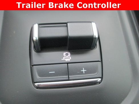 Certified 2024 GMC Sierra 3500 Denali Ultimate image 19