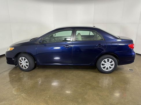 Used 2011 Toyota Corolla LE FWD image 11