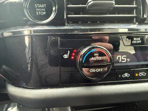 Used 2025 Nissan Pathfinder Rock Creek image 47