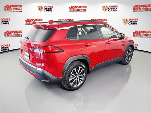 Certified 2023 Toyota Corolla Cross XLE w/ Convenience Package AWD/4WD image 17