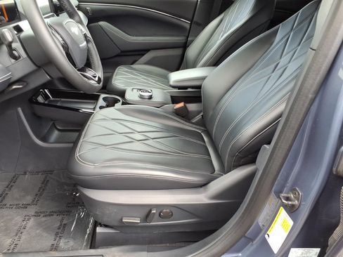 Certified 2021 Ford Mustang Mach-E Select w/ Comfort/Technology Package RWD image 11