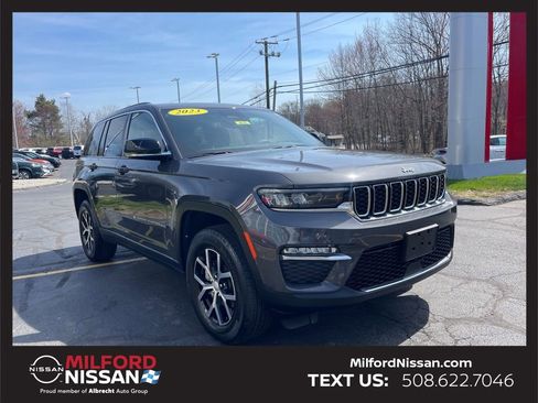 Used 2023 Jeep Grand Cherokee Limited AWD/4WD image 8