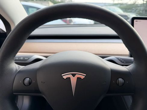 Used 2023 Tesla Model 3 Standard Range image 24