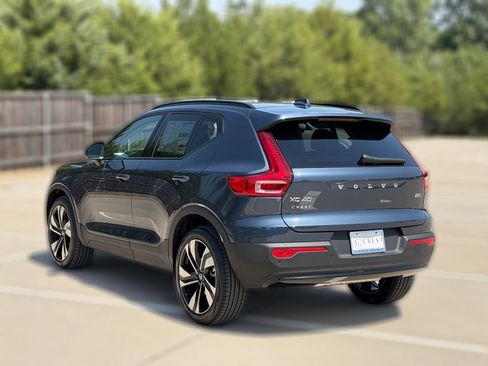 New 2026 Volvo XC40 B5 Plus w/ Climate Package AWD/4WD image 5